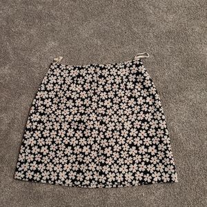 Daisy print mini skirt